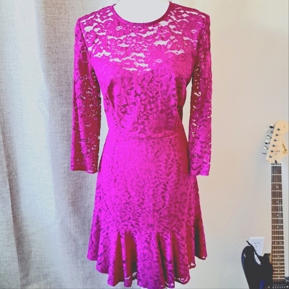 Trina Turk Dresses & Skirts - Trina Turk Lace Fit & Flare Fushia Dress size 10 NWOT Long Sleeve Magenta Pink